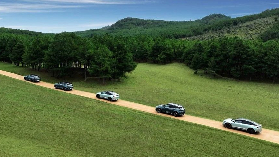 北汽攜手寧德時代、小米共建電芯工廠